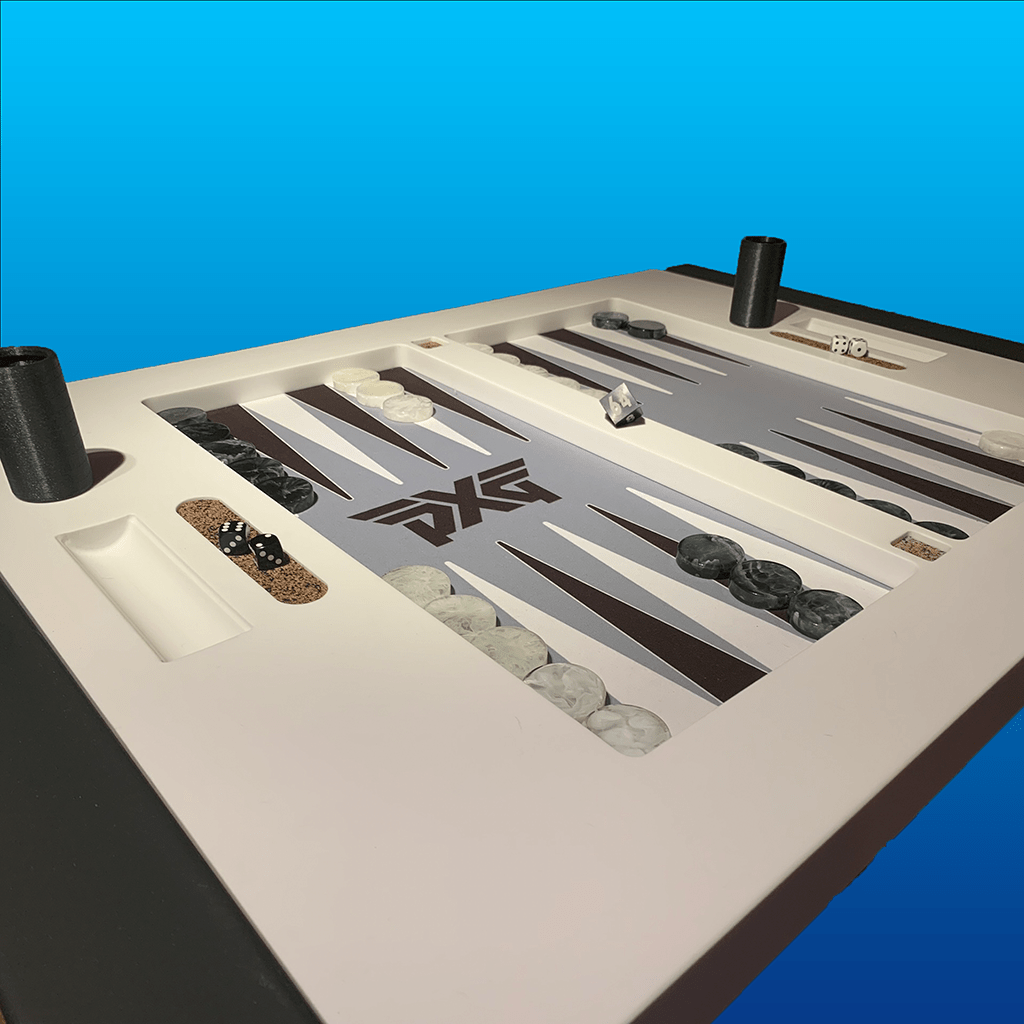 Mesa de Backgammon fabricada en Corian blanco detalle 2- Divertoys
