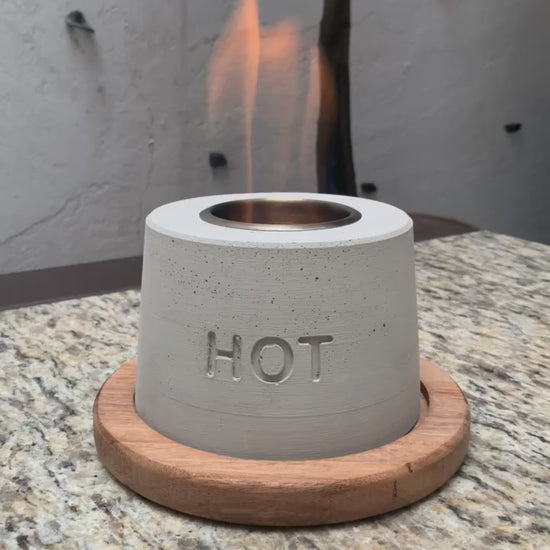 chimenea de mesa prendida